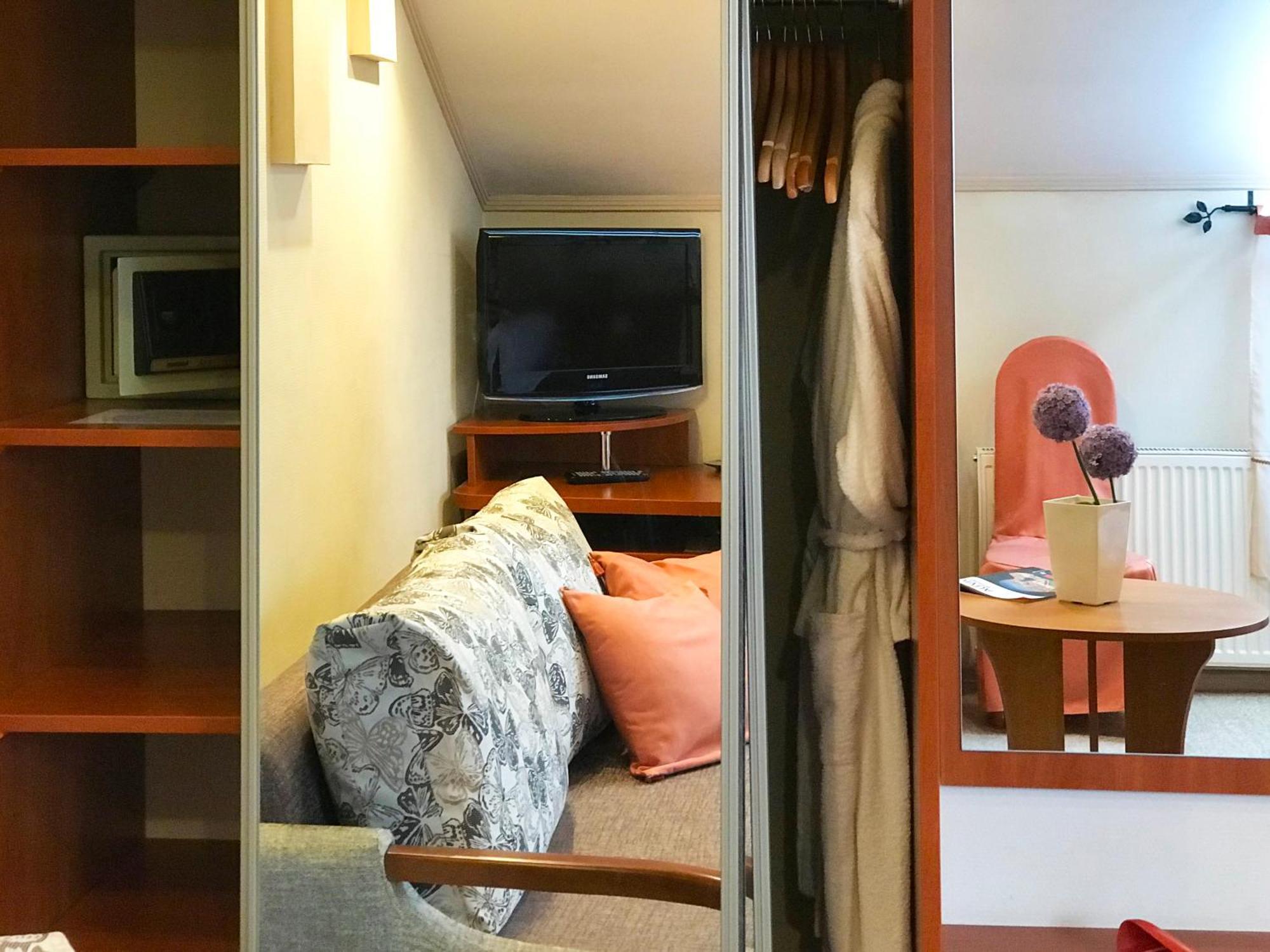 Economy Room In Hotel Eney Lviv Bilik gambar