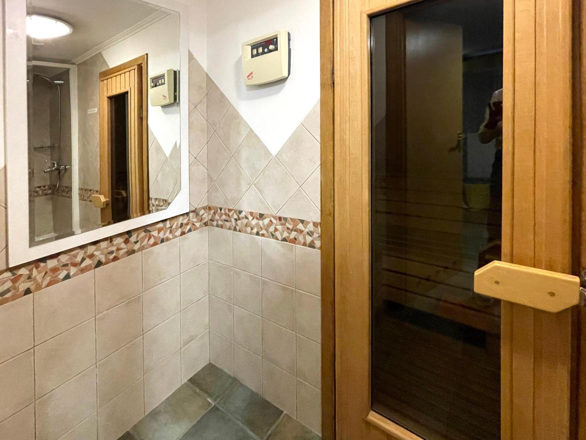 Economy Room In Hotel Eney Lviv Bilik gambar